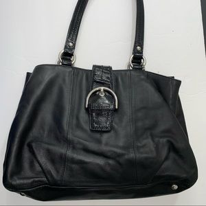 Coach purse 2 inside pockets for organizing